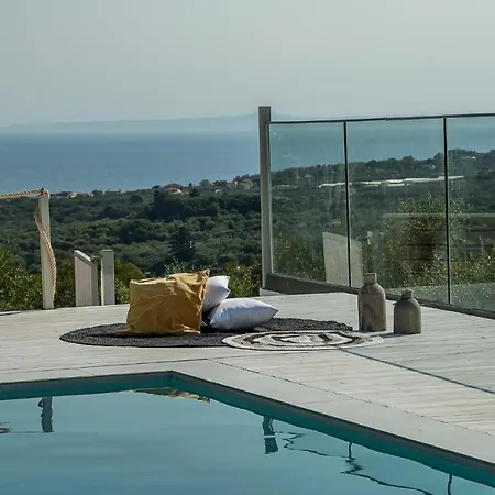 Villa Variza *